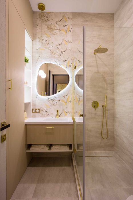 ТОП-ЛОКАЦІЯ!!!  10 хвилин пішки до центру та липової алеї.