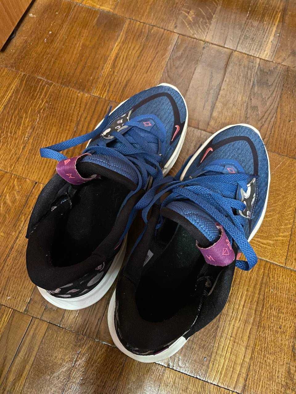 Баскетбольні кросівки Nike Kyrie 5 low - 26см ( оригінал)