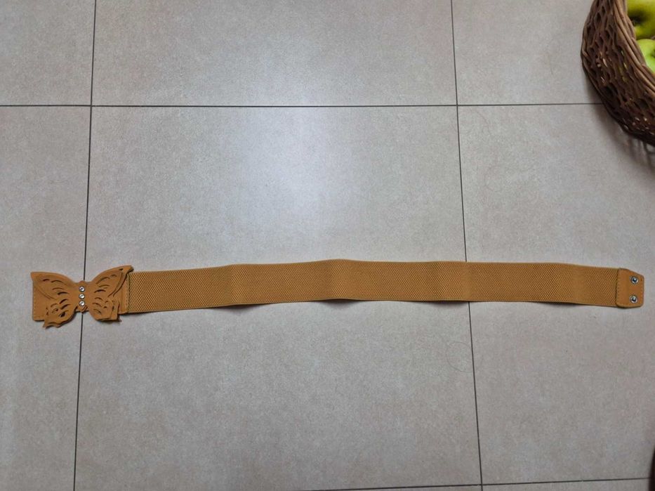 Cinto de senhora elástico amarelo torrado