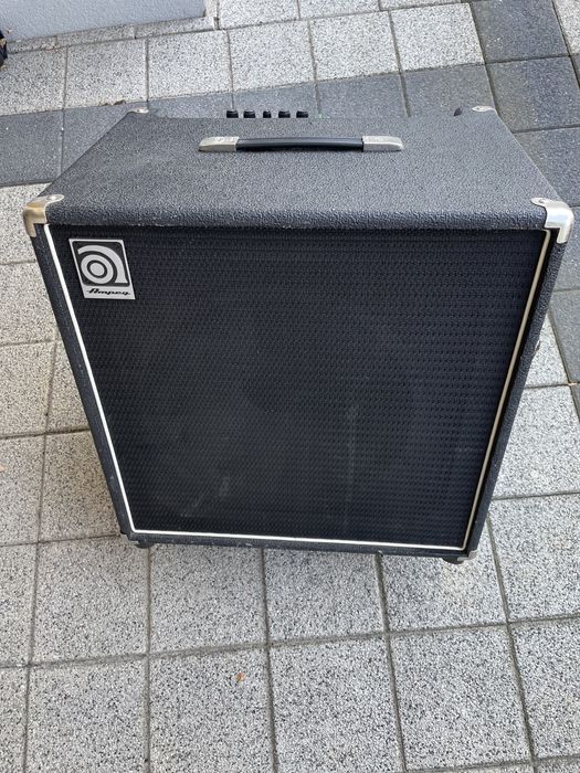 Wzmacniacz do basu Ampeg BA 115 combo