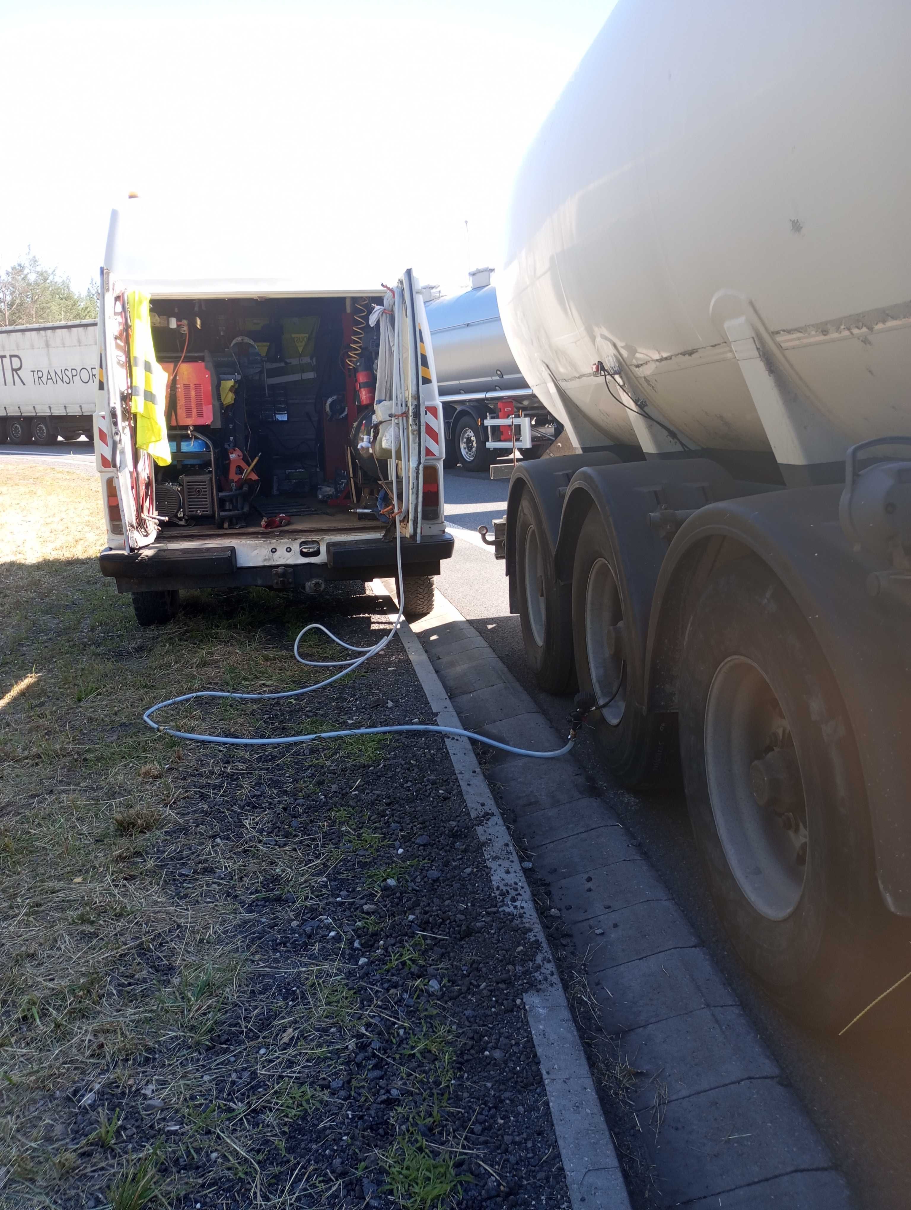 Mobilna wulkanizacja servis osobowe, ciężarowe wymiana opon