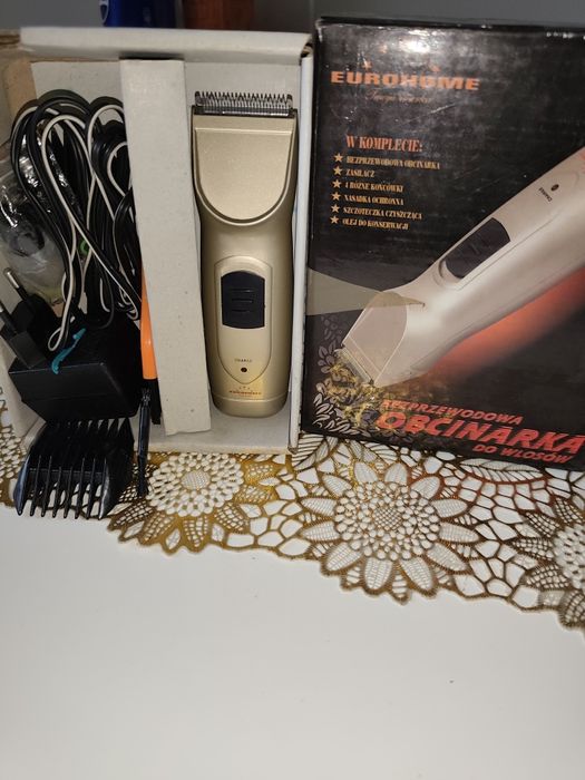 bezprzewodowa maszynka do strzyżenia włosów marki Eurohome
