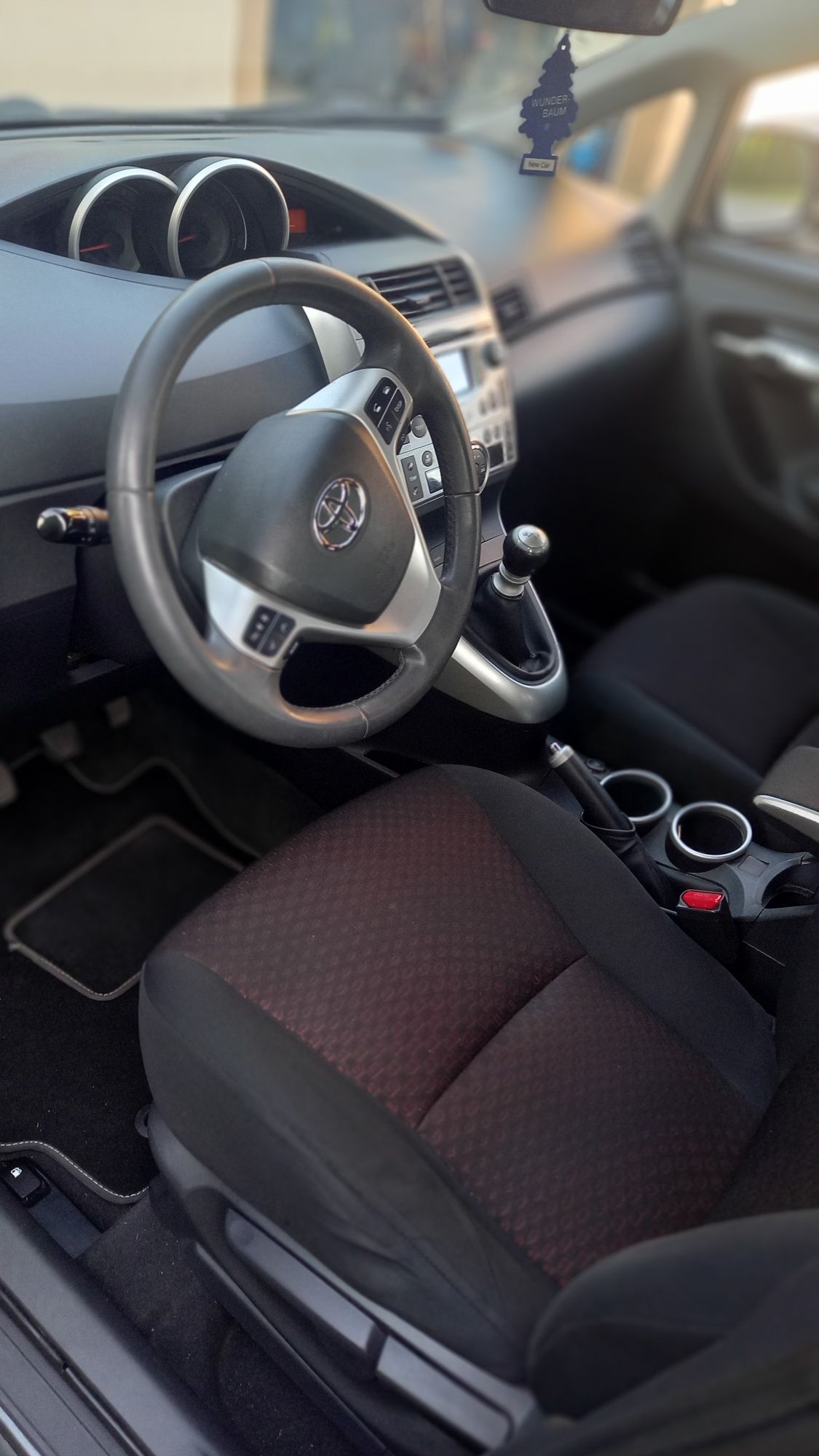 Sprzedam Toyota Verso 1.8 Sol