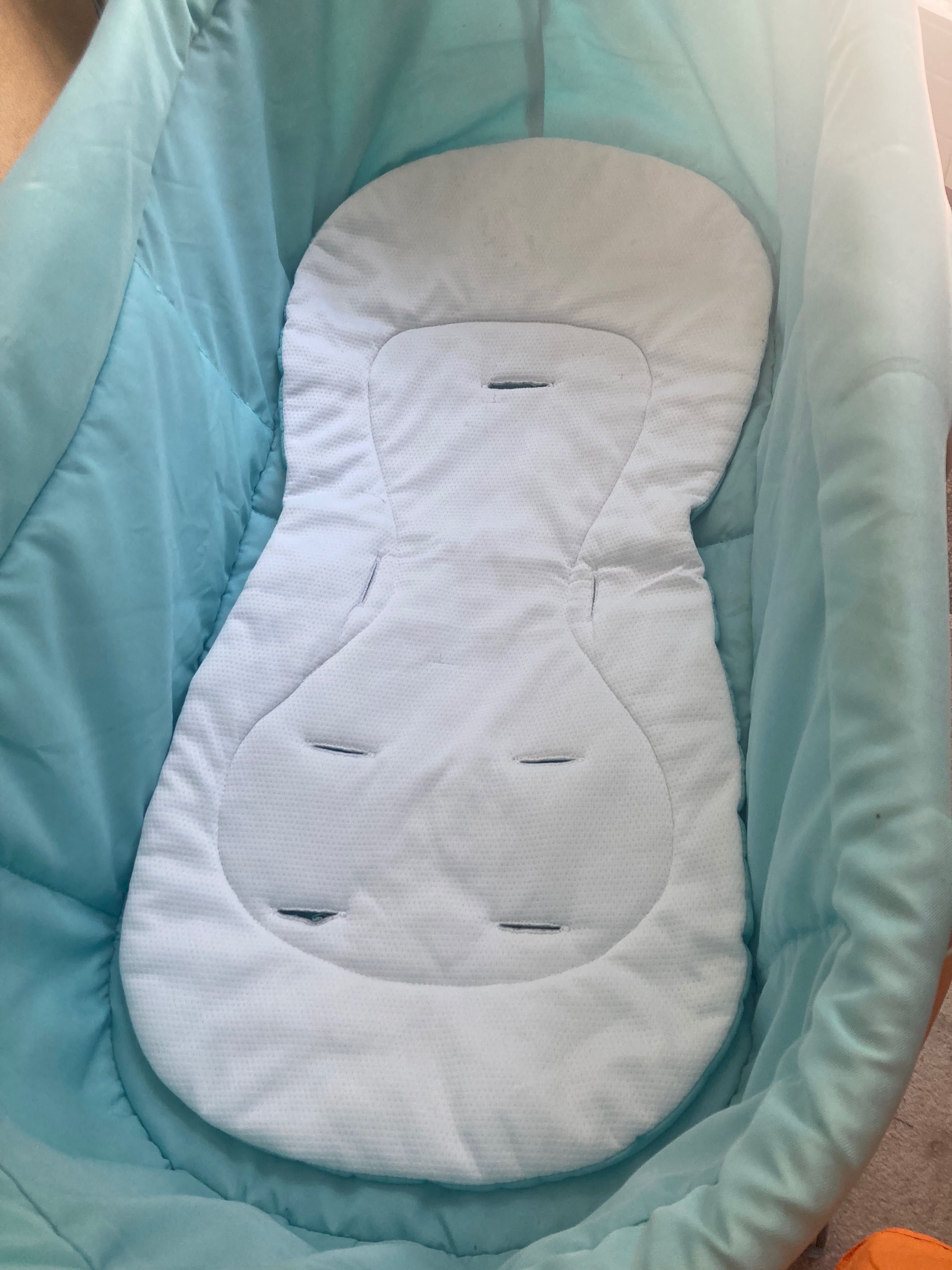 Chicco Baby Hug 4w1+ tacka (stolik) Chicco+pokrowiec