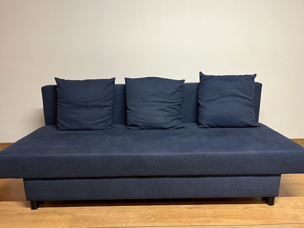 Kanapa Sofa Ikea Asarum Granatowa.