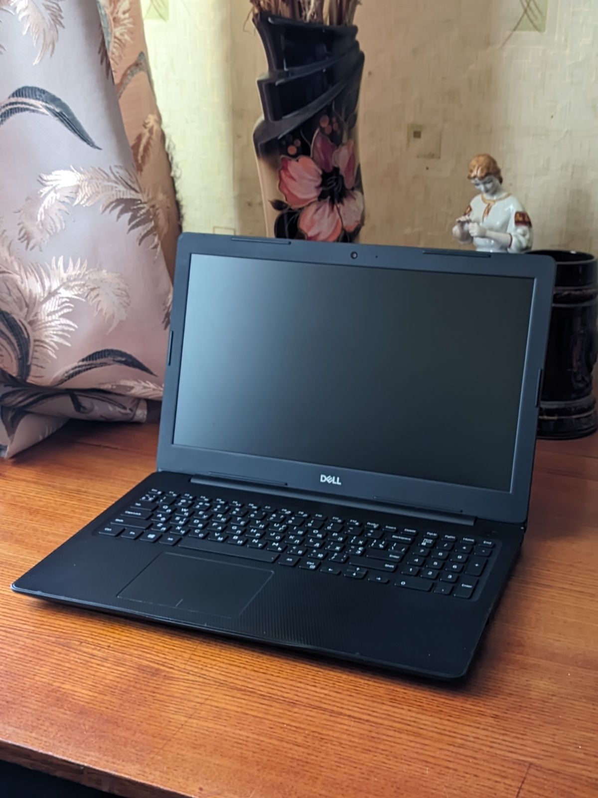 Ноутбук Dell Inspiron 3582