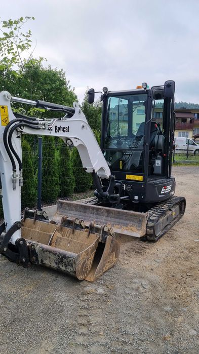 wynajem mini koparka wozidlo wiertnica