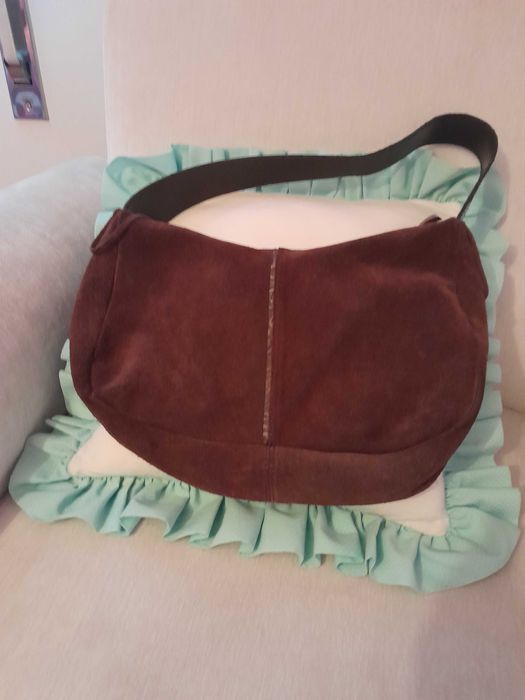 Carteira em pele castanha