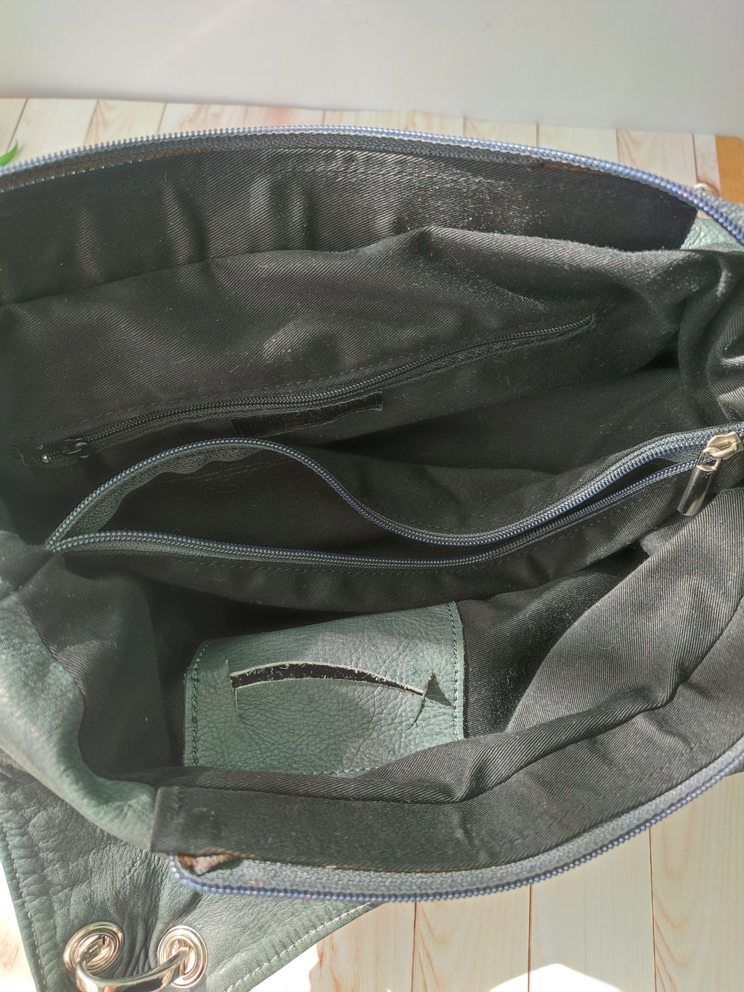 Шкіряна жіноча сумочка Італія