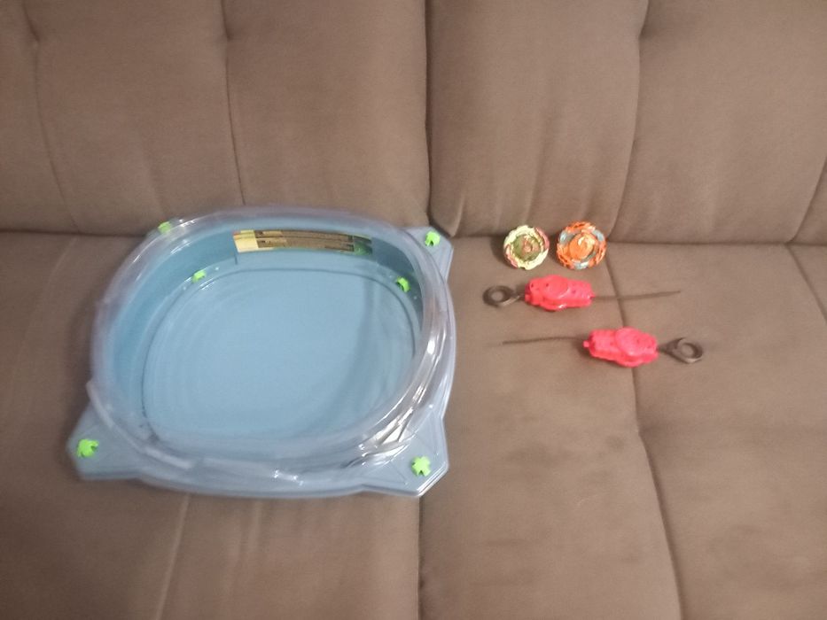 Арена та бейблейди