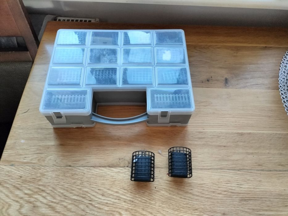 Koszyki zanętowe  nie matrix Preston guru