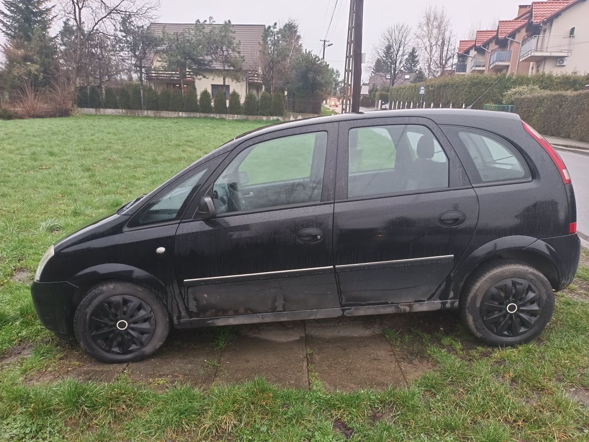 Opel Meriva A 1.3 CDTI pływające ledowe kierunki Przegląd kwiecień 25r