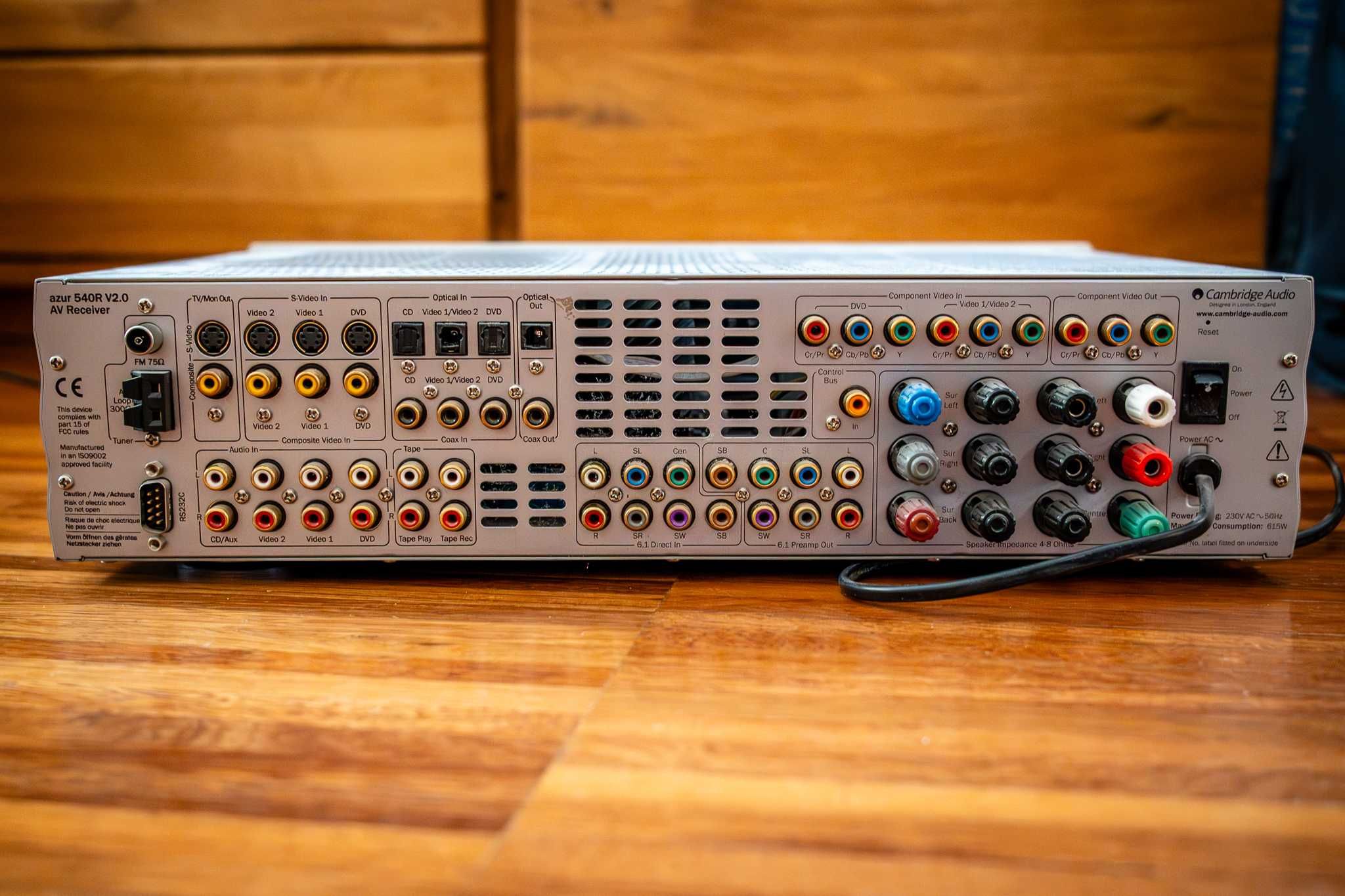 Amplituner Cambridge Audio Azur 540R V2.0