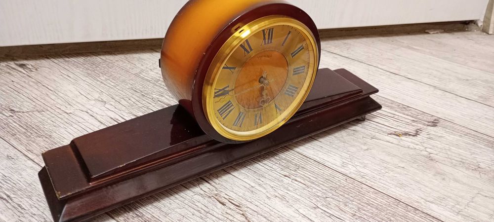 Stary zegar kominkowy / kredensowy