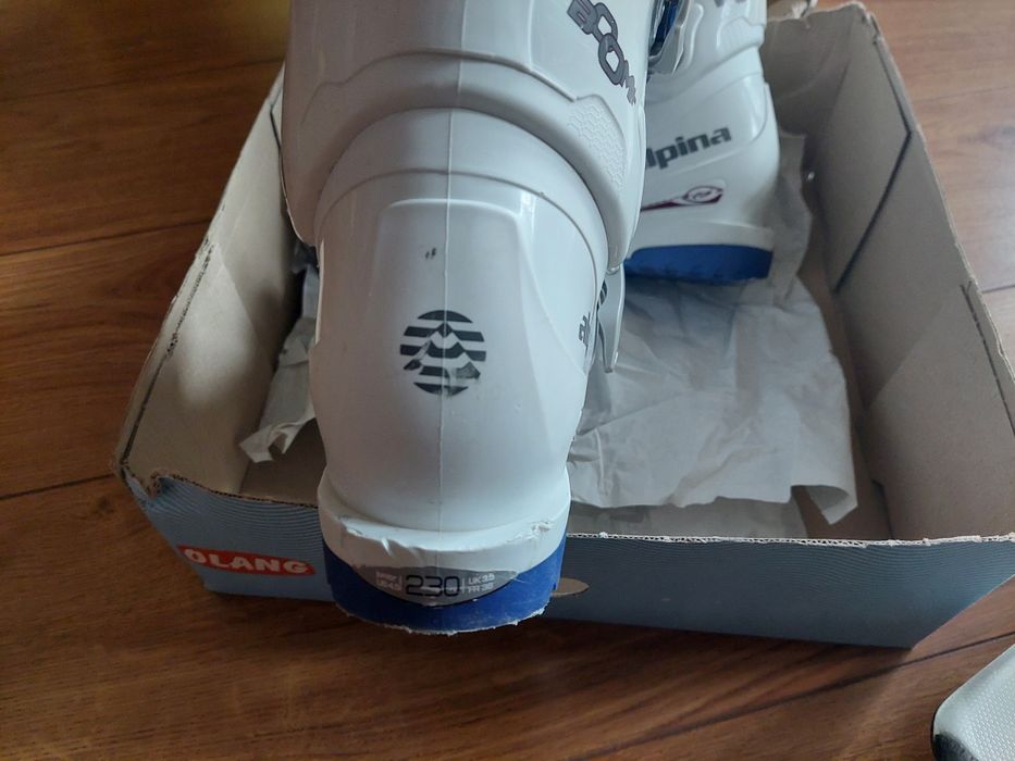 Narty Nordica buty i  kask Alpina