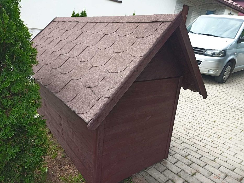 Ocieplana buda dla dużego psa