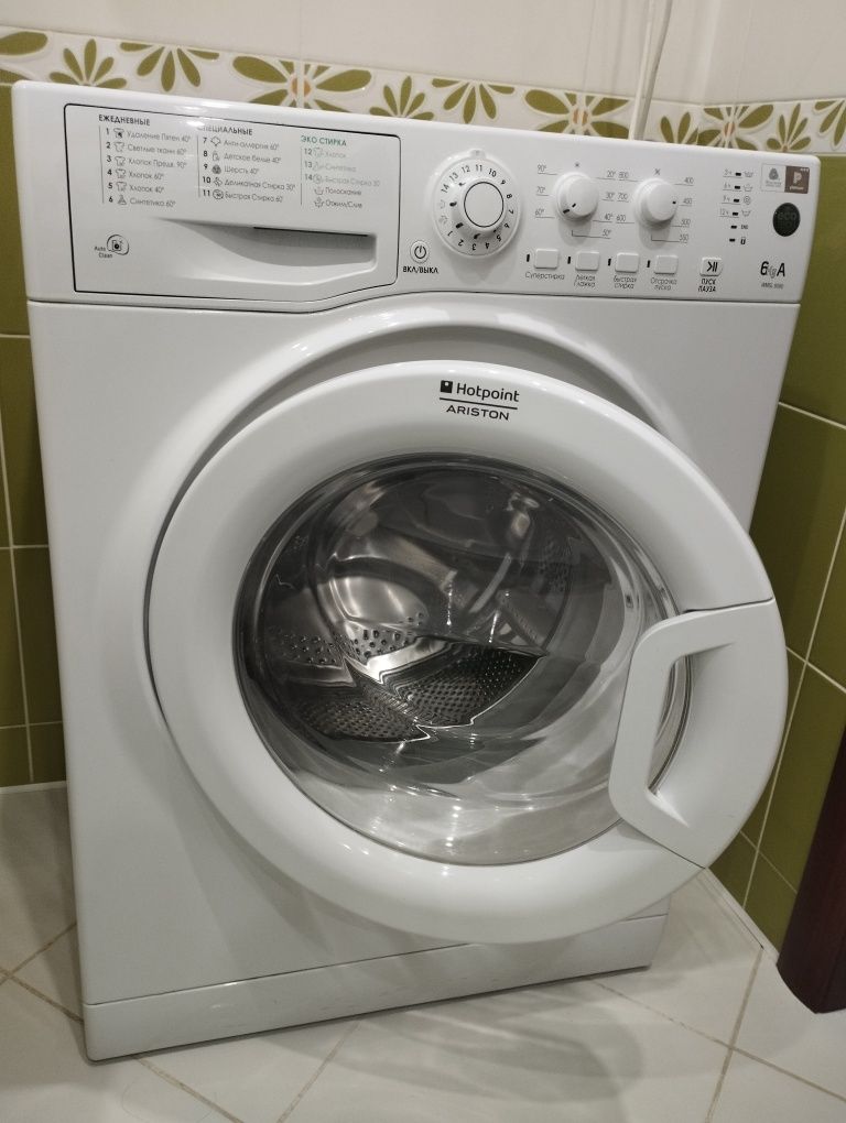Компактна пральна машина Hotpoint-Ariston WMSL 6080 CIS