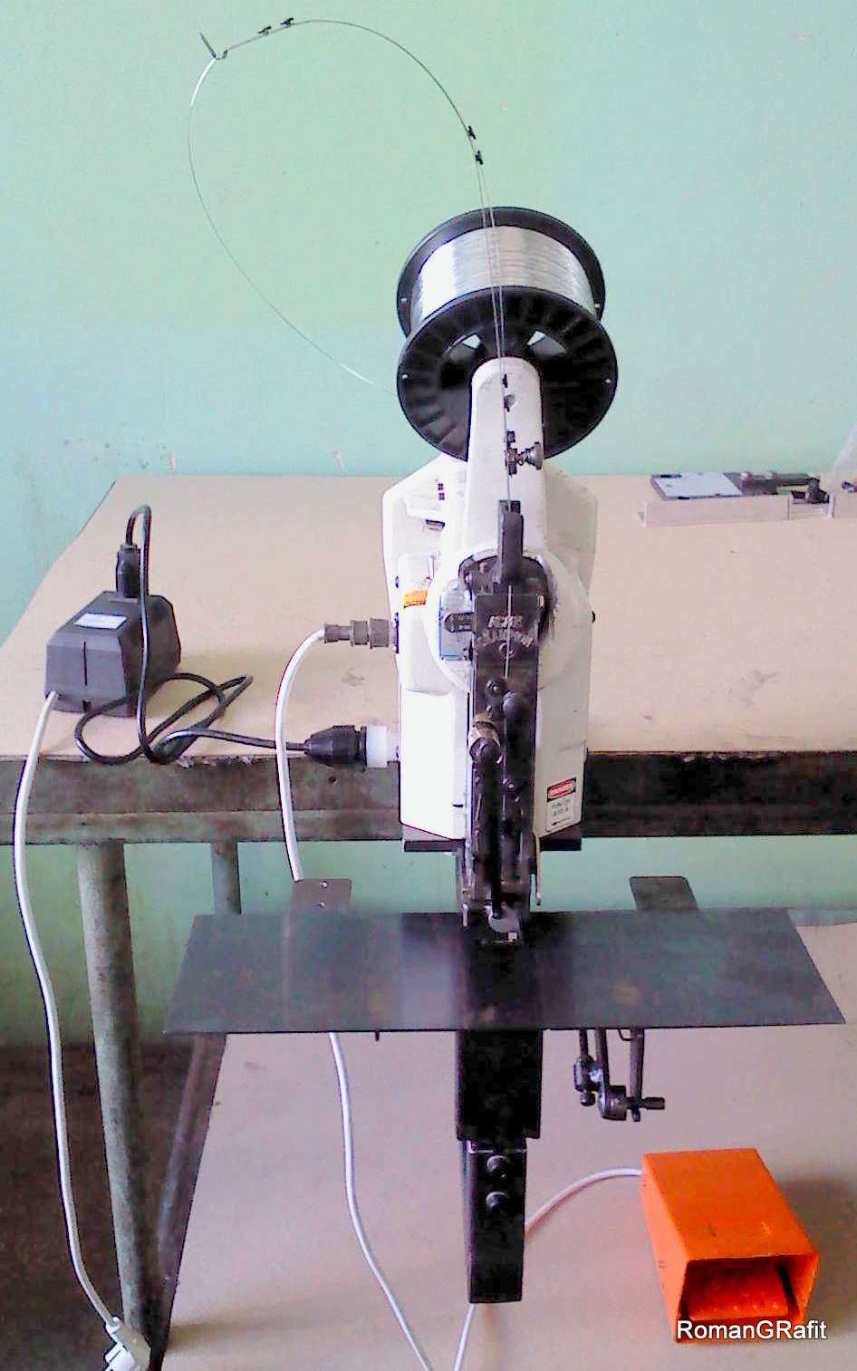 ДРОТОШВЕЙНА мамашина Interlake 300 В Stitcher