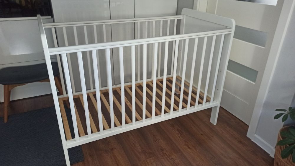 Łóżeczko dziecięce 120x60 Woodies + materac