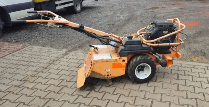 Glebogryzarka hydrauliczna barreto silnik honda 16km