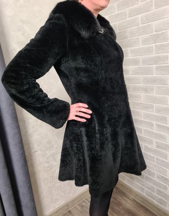 Натуральна шуба з мутона дуже гарна якість