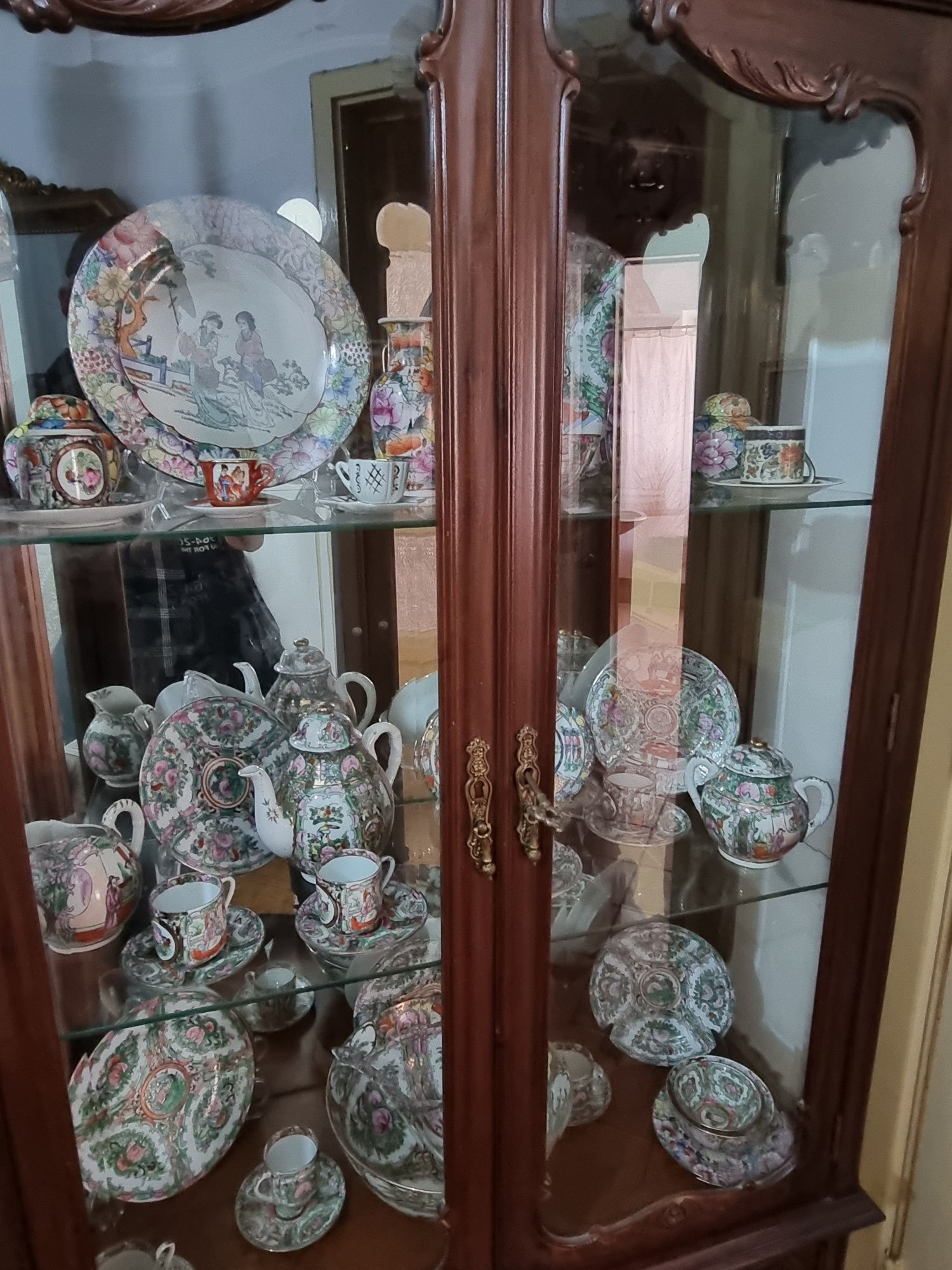 Loiças antigas para decoração