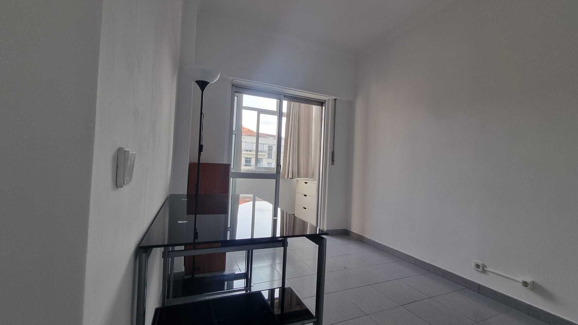 Excelente T3 na Venteira - Amadora
