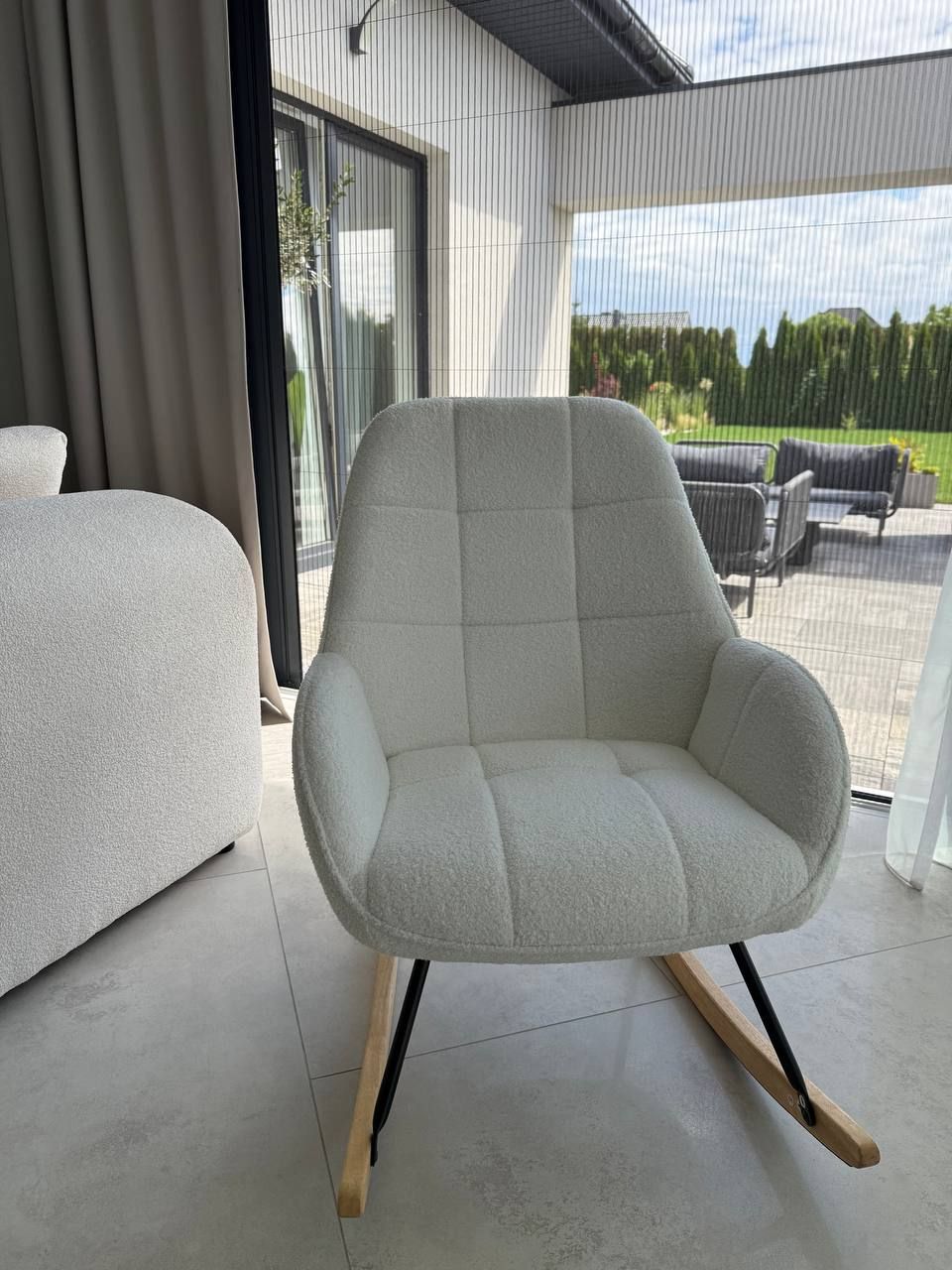 Fotel Bujany, Na Płozach Jasny Beż, Tkanina Boucle Fw2