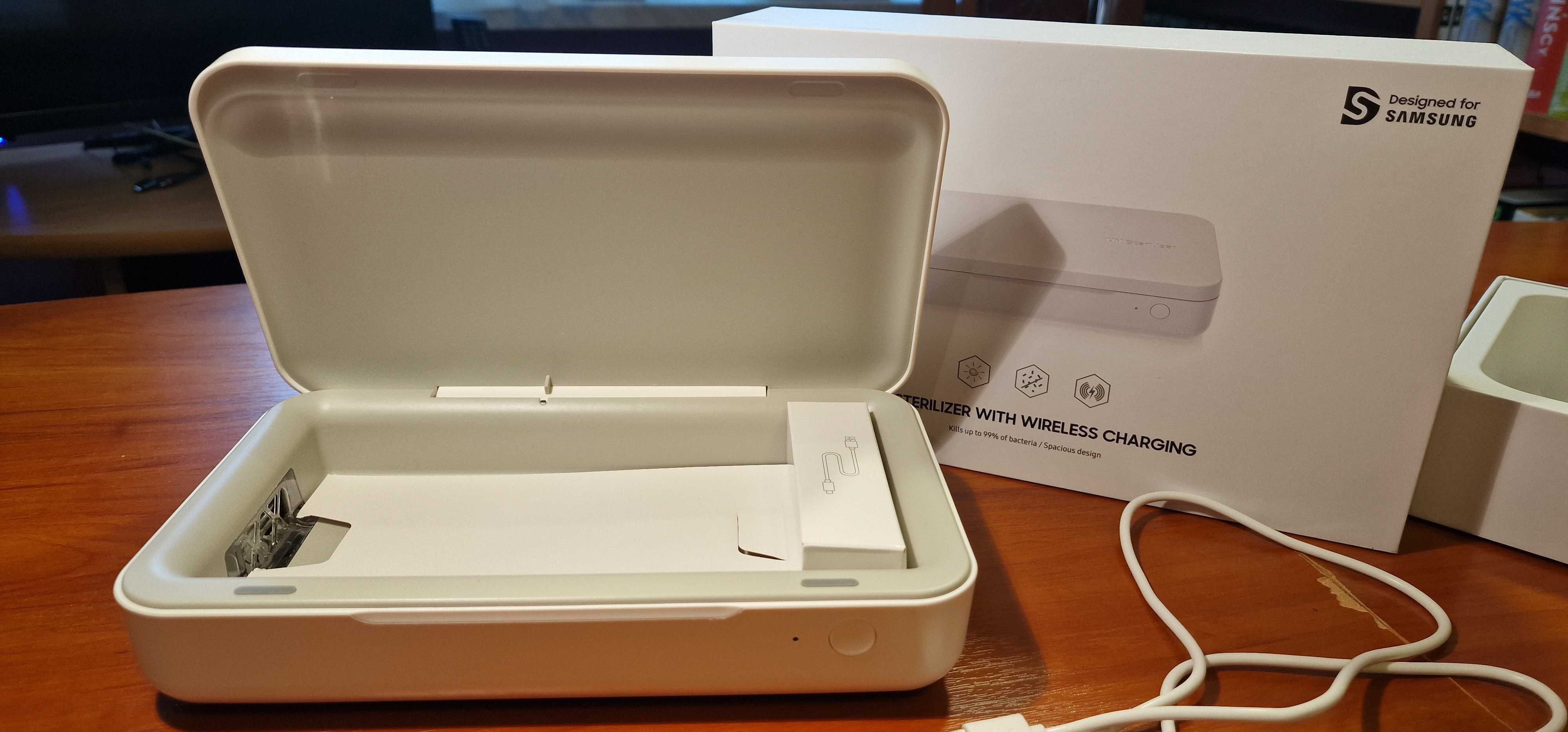 Sterylizator UV SAMSUNG z ładowarką indukcyjną GP-TOU020SABWQ Biały