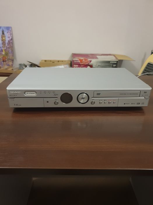 Пишущий DVD проигрыватель SHARP