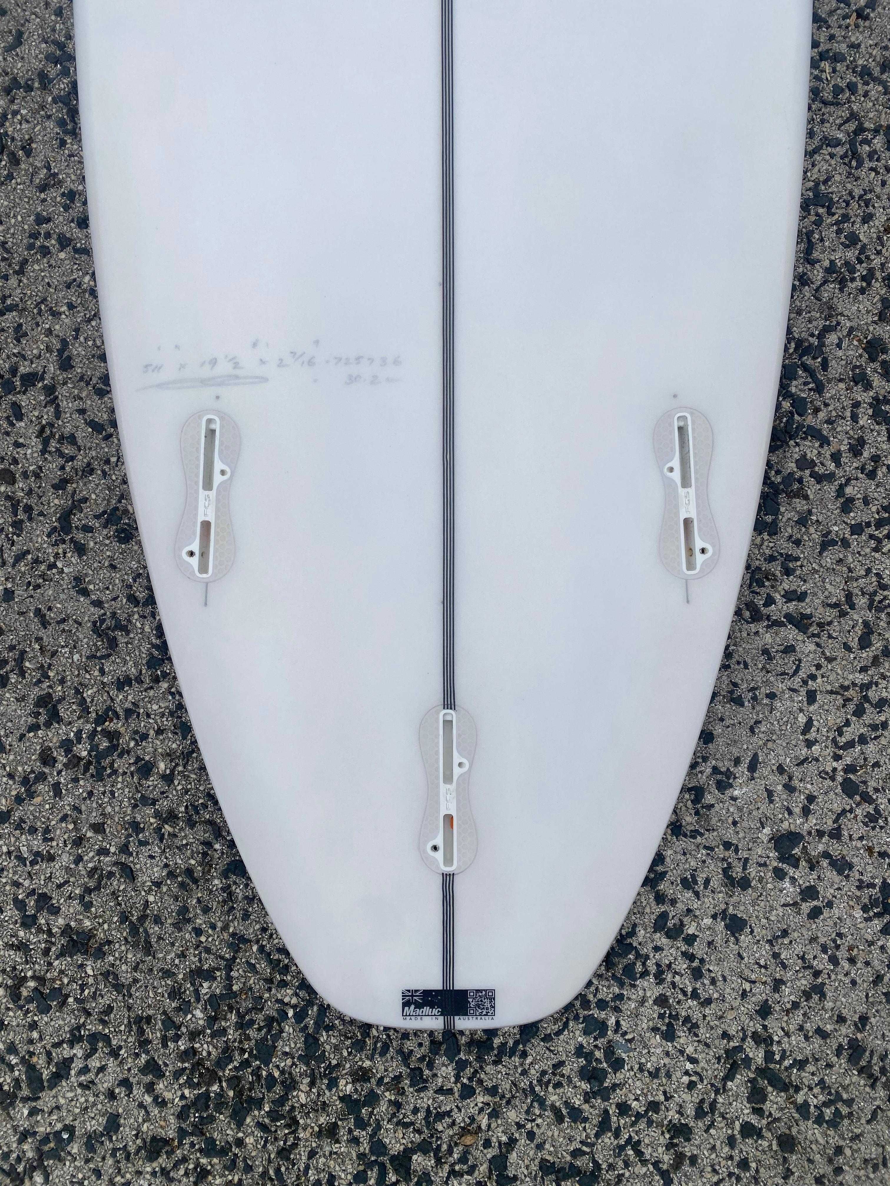 JS Industries Xero Gravity 5'11 x 19 1/2 x 2 7/16 30.2L PU