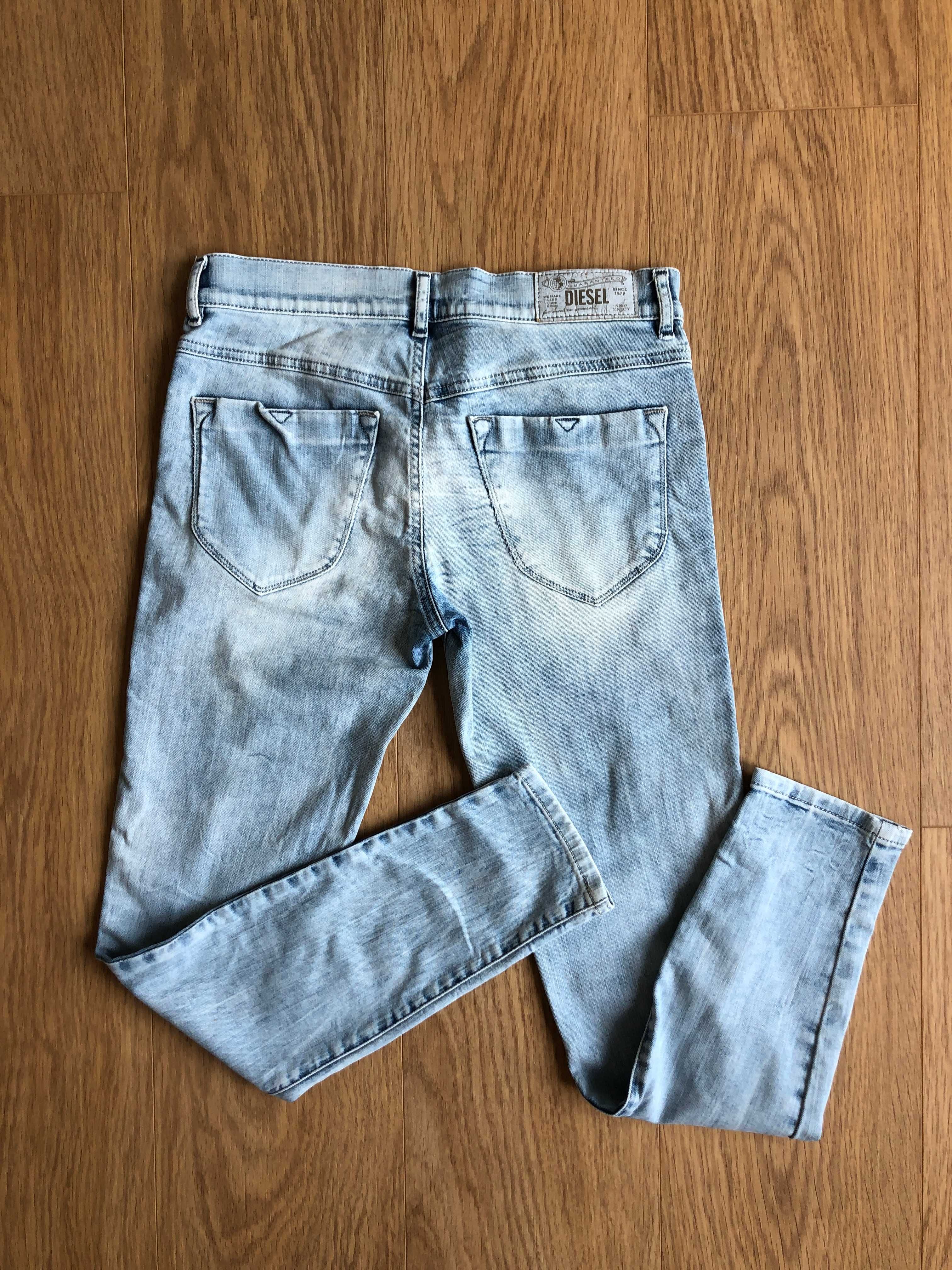 Dżinsy Diesel Spodnie Jeansy długie jasny niebieski przecierane