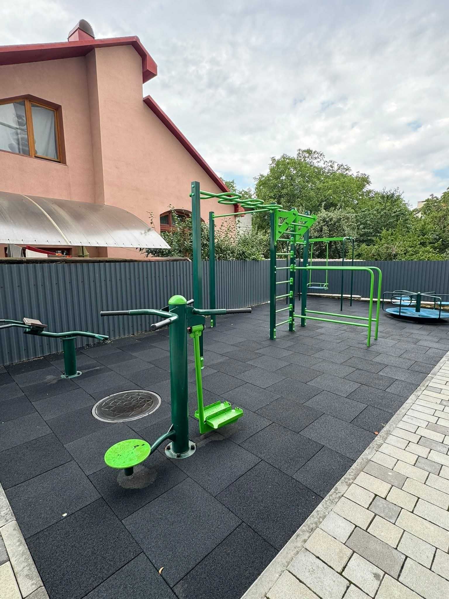 Продаж 3к.квартири поряд з Центром