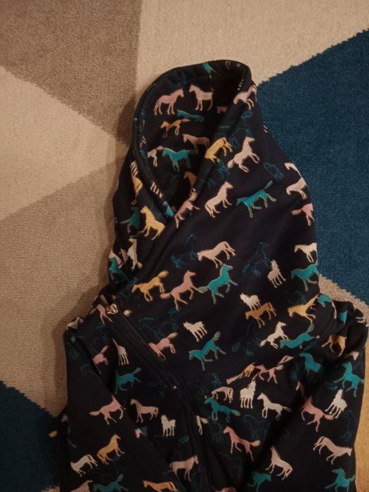 Bluza z polarem w konie koniki kolorowa asymetryczna