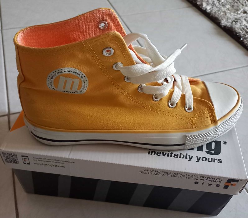 Sapatilhas Mtng amarelas