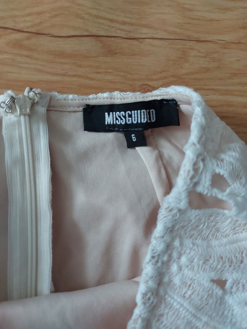 Spódnica koronka kwiaty missguided xs 34