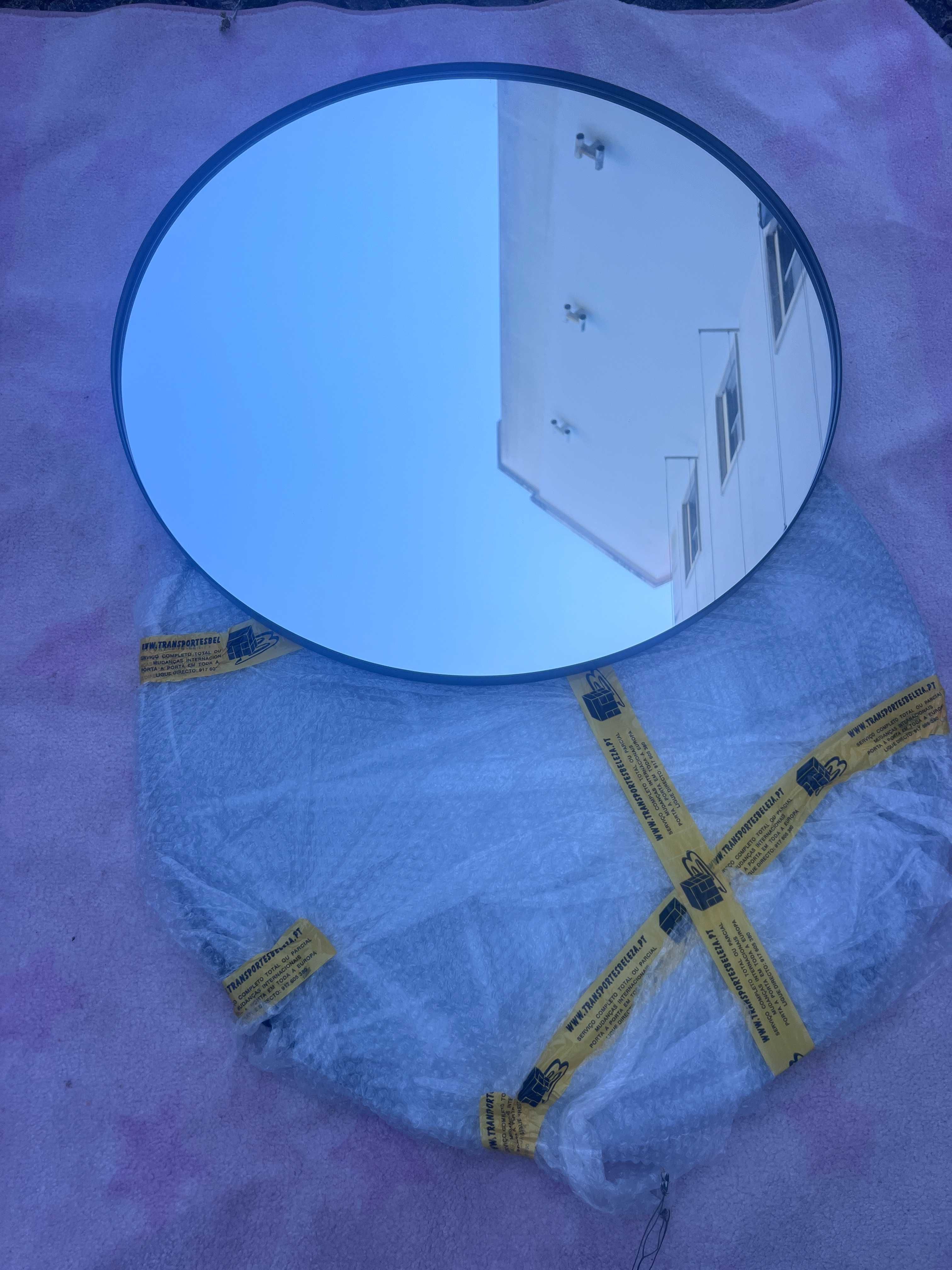 Modern Luxe: The Black Frame Mirror Collection