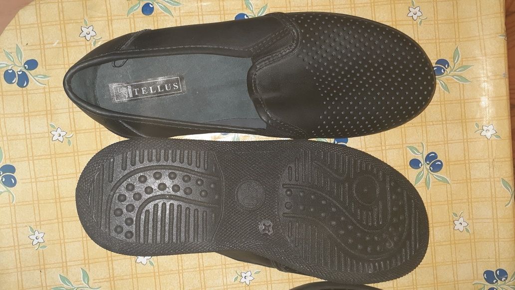 Робоче взуття шкіряні, закриті