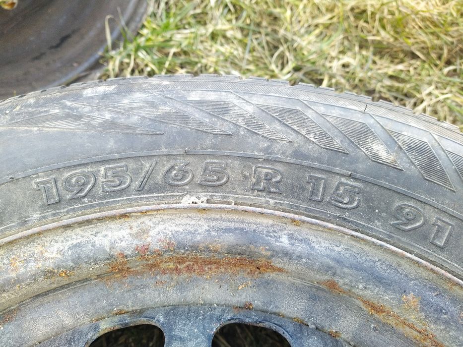 Резина Nokian 195*65 R15 колесо в зборі.