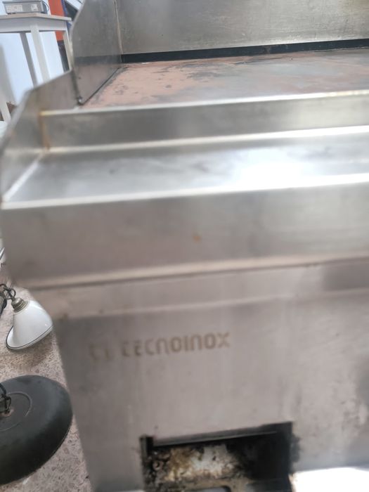 Grelha e chapa a gás restaurante