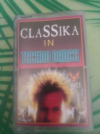 Kaseta magnetofonowa Classika on techno dance