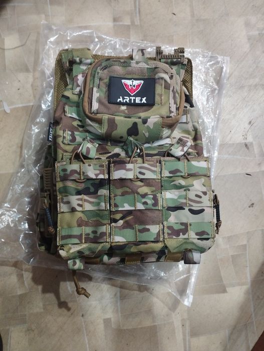 Плитоноска Artex с напашником системой быстрого сброса и 7 подсумками