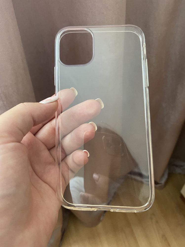 Продам чехол на iPhone 11