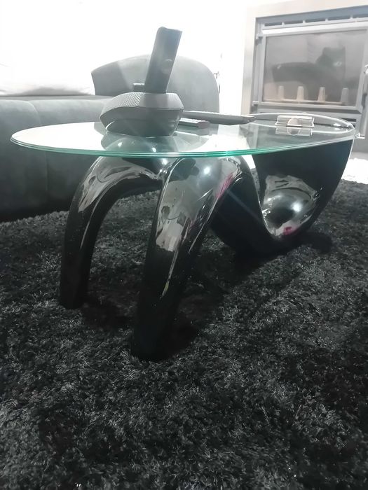 Mesa de centro em vidro