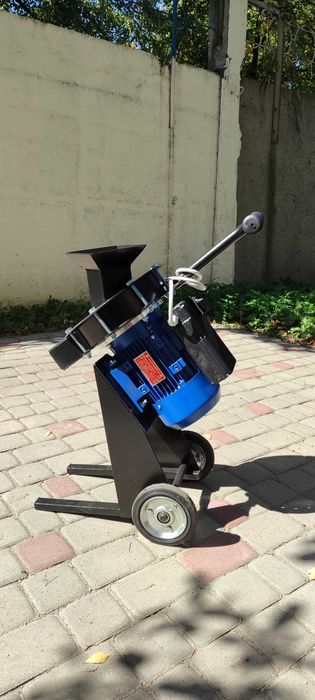 Щепоріз Бобер 3 кВт - АКЦІЯ! Всього лише 14 900 грн.