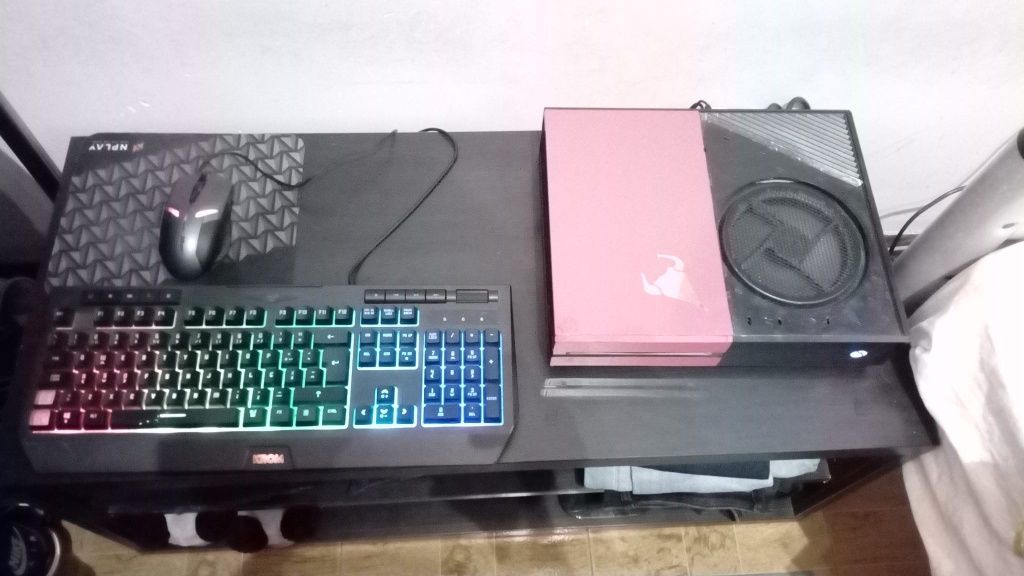 X Box, teclado e rato