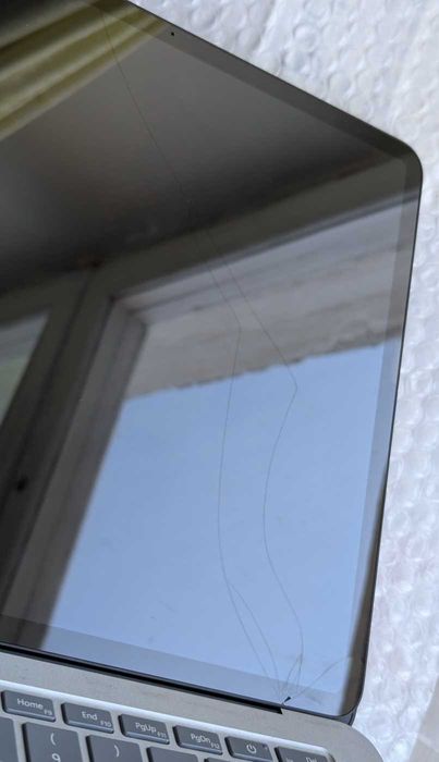 120Hz 2K 14.3" Microsoft Surface Studio i7 11370H RTX 3050ti 16/512 GB