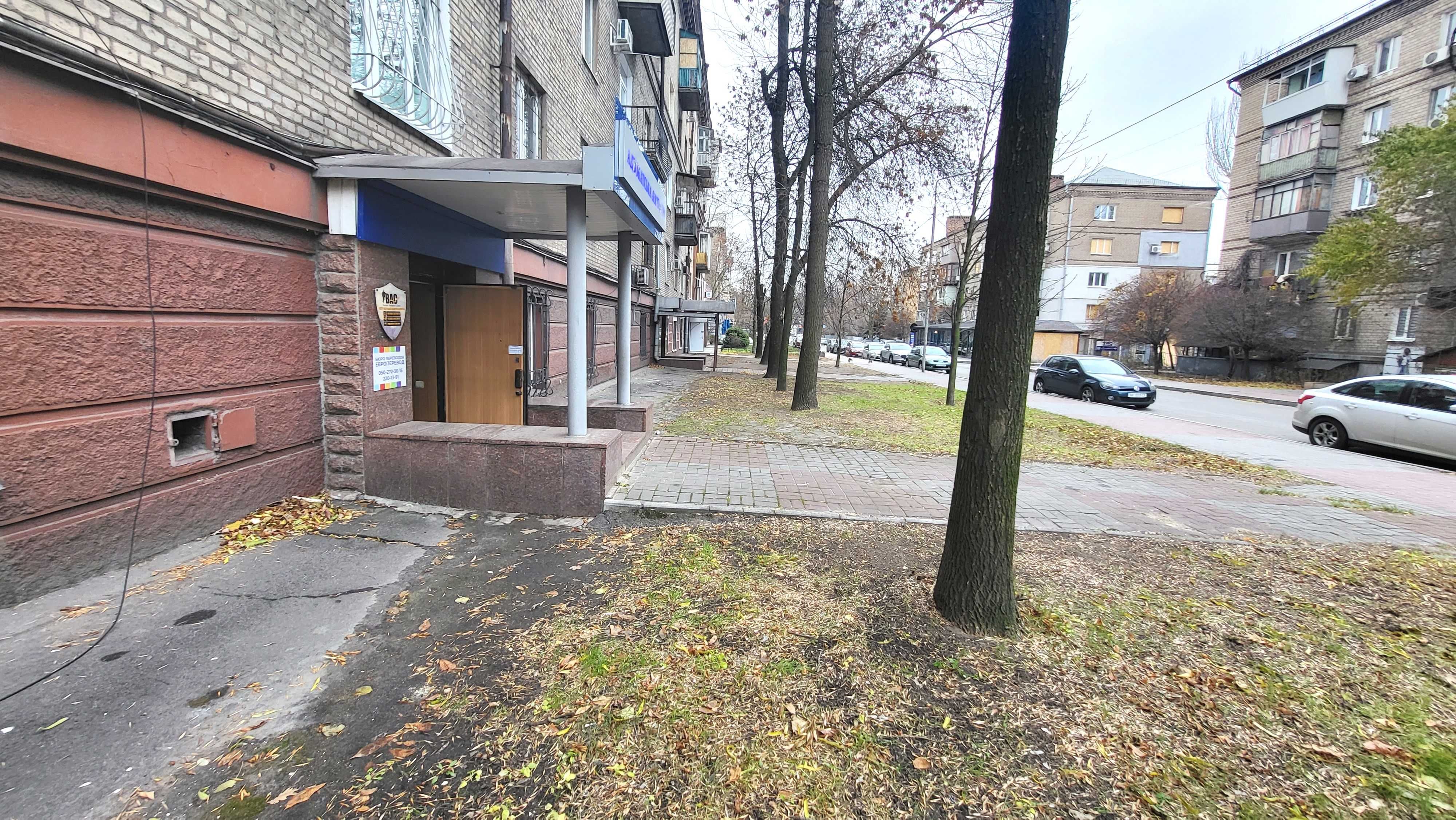 Продаж  приміщення ЧЕРВОНА ЛІНІЯ вул. Південно-Українська буд. 3