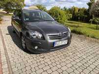 Toyota Avensis 2.0 D-4D - Kombi