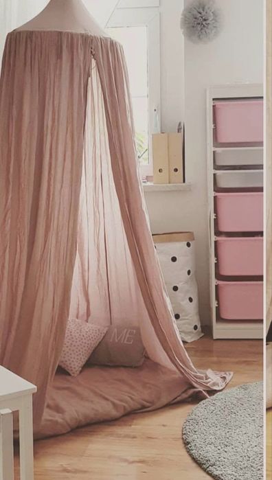 Baldachim numero 74 brudny róż muślin